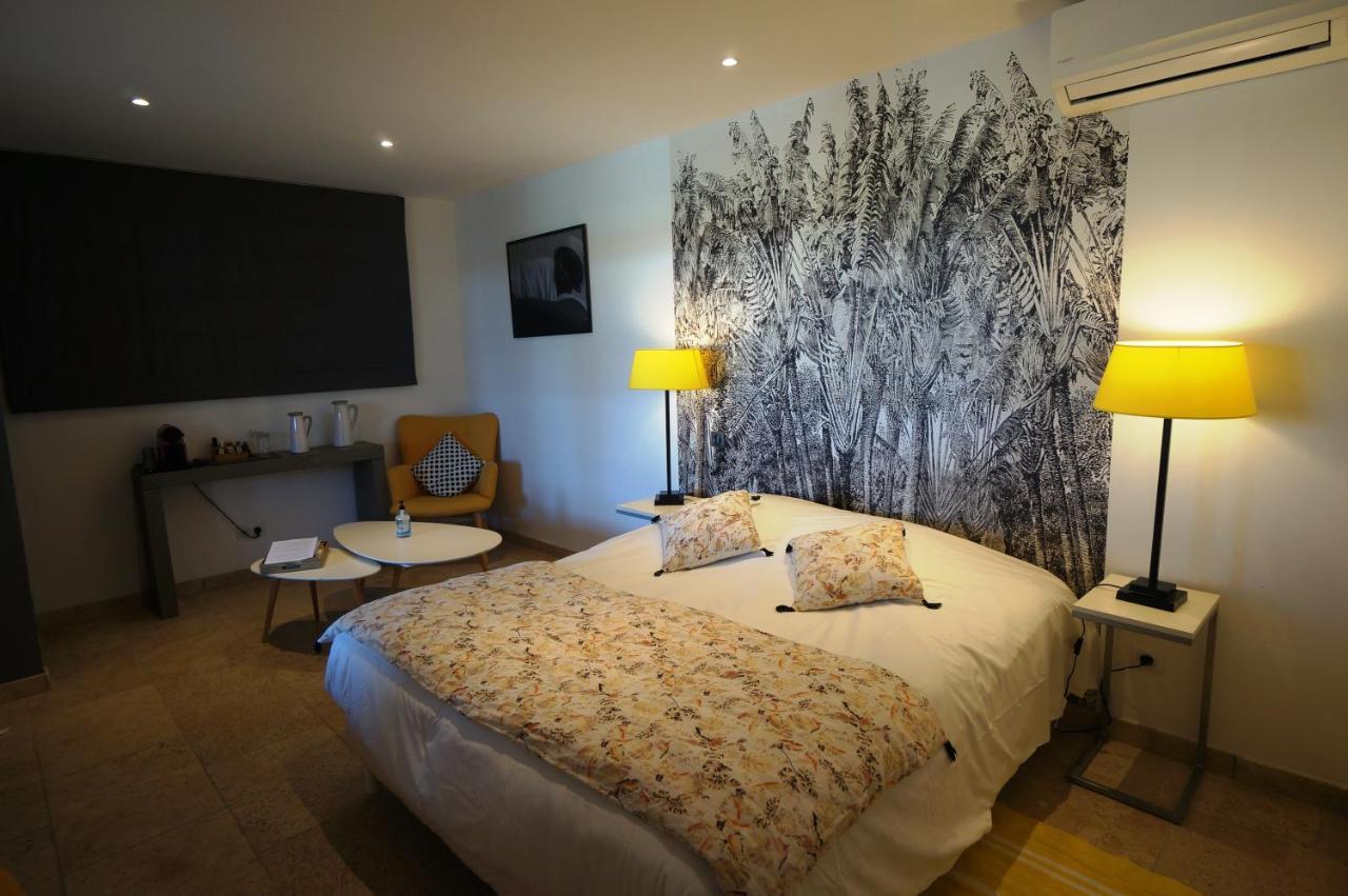 Mas Lou Caloun - Chambre D'Hote Face A La Piscine En Camargue - Les Saintes Maries De La Mer Exterior photo