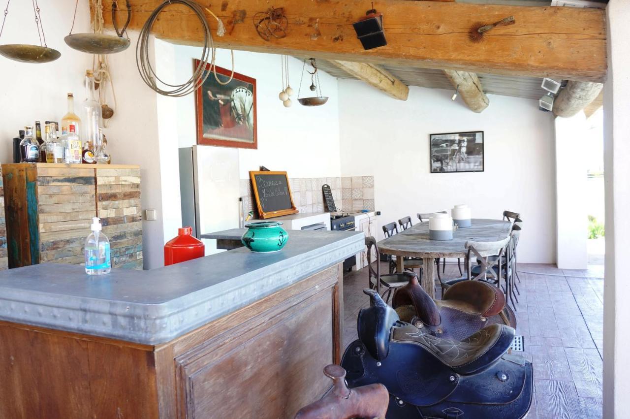 Mas Lou Caloun - Chambre D'Hote Face A La Piscine En Camargue - Les Saintes Maries De La Mer Exterior photo