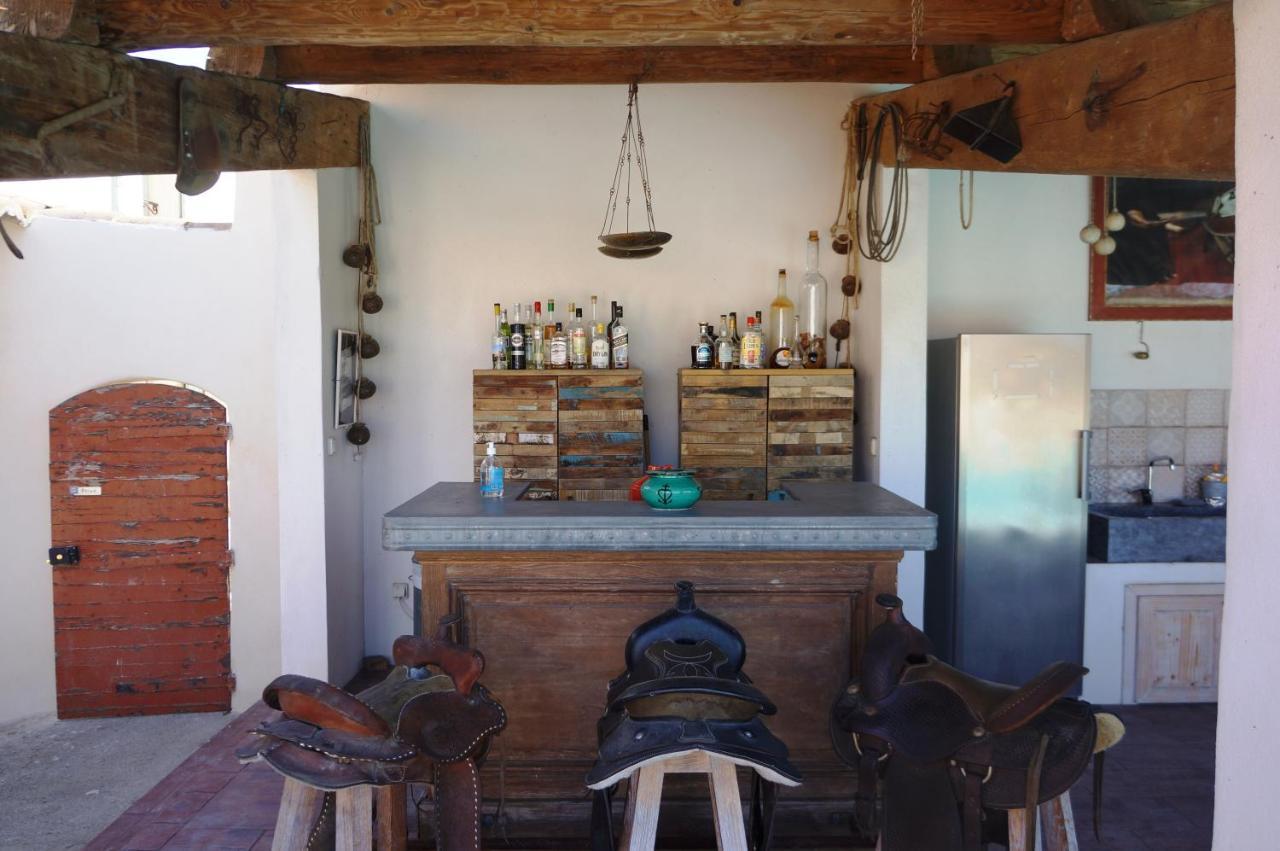 Mas Lou Caloun - Chambre D'Hote Face A La Piscine En Camargue - Les Saintes Maries De La Mer Exterior photo